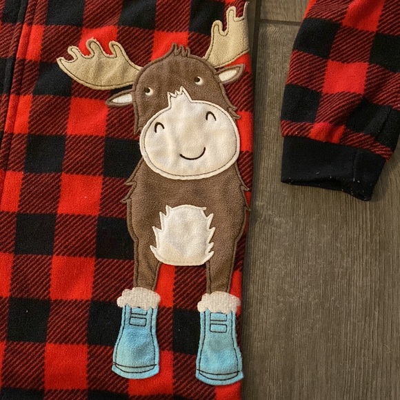 Boys or Girls 1-Piece Fleece Footie PJs - Buffalo Check - Red & Black - Picture 3 of 5